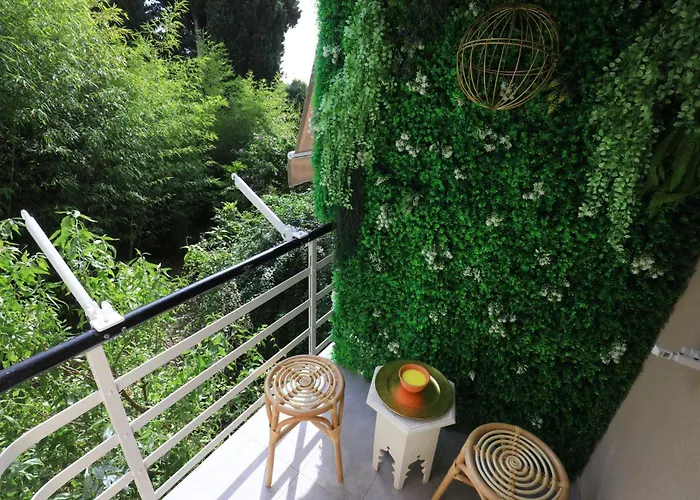 Garden Luxury Room