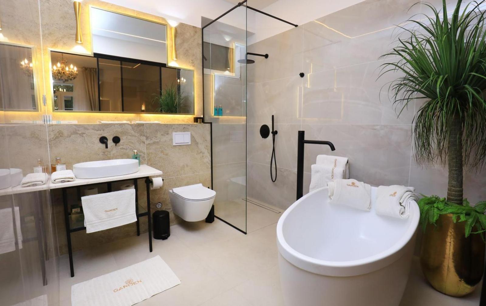 Gasthuis Garden Luxury 4*